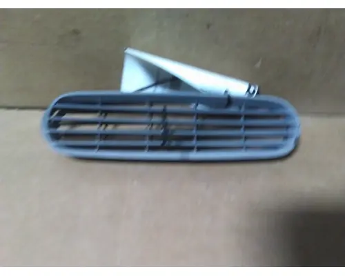 MACK CXU612 AIR INTAKE LOUVERCOVER