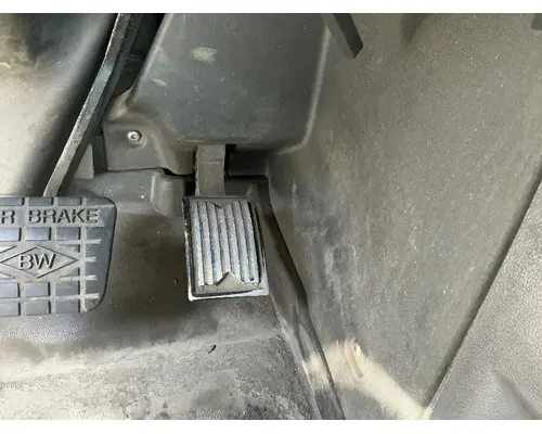 MACK CXU612 Accelerator Parts