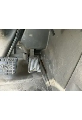MACK CXU612 Accelerator Parts