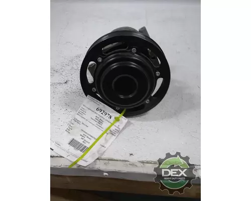 MACK CXU612 Air Conditioner Compressor