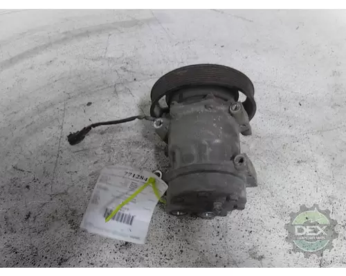 MACK CXU612 Air Conditioner Compressor