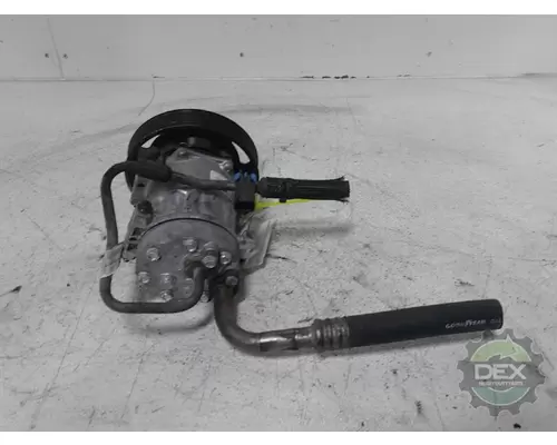 MACK CXU612 Air Conditioner Compressor