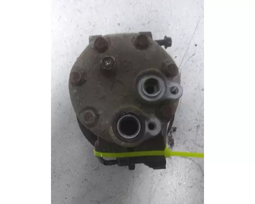 MACK CXU612 Air Conditioner Compressor