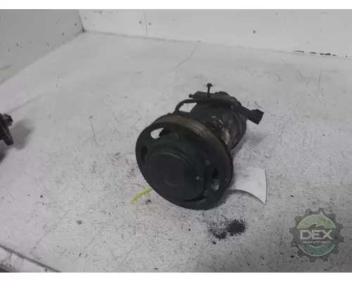 MACK CXU612 Air Conditioner Compressor