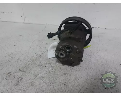 MACK CXU612 Air Conditioner Compressor