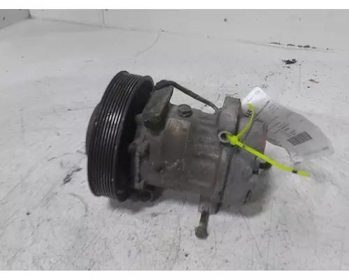 MACK CXU612 Air Conditioner Compressor