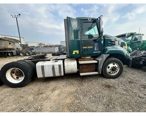 MACK CXU612 Air Dryer