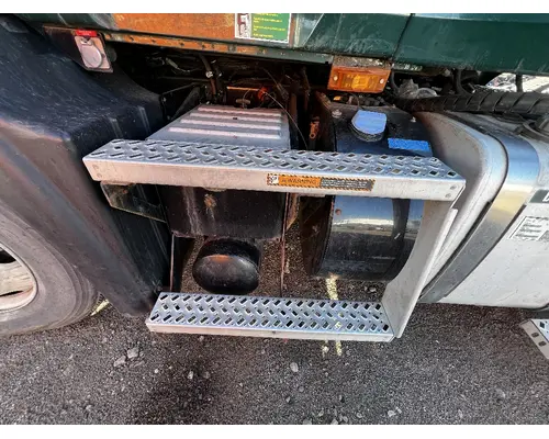 MACK CXU612 Air Tank