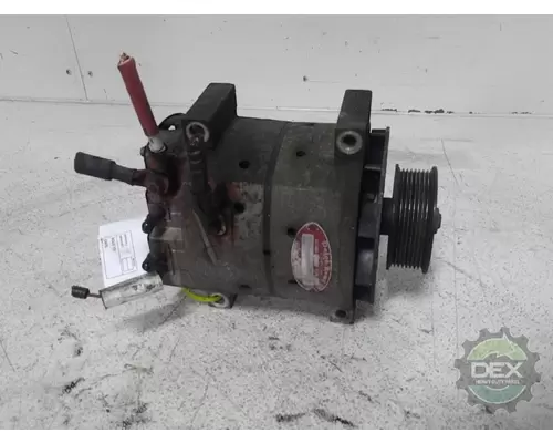 MACK CXU612 Alternator