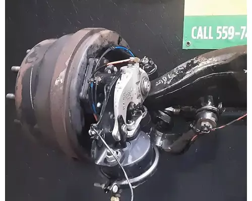 MACK CXU612 Axle Assembly, Front (Steer)