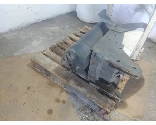 MACK CXU612 BATTERY BOX