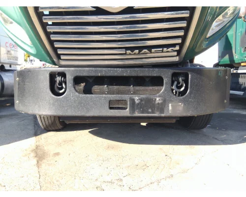 MACK CXU612 BUMPER ASSEMBLY, FRONT