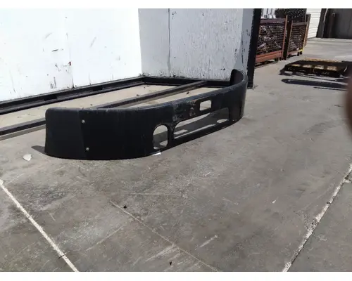 MACK CXU612 BUMPER ASSEMBLY, FRONT