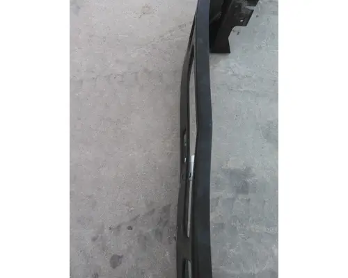 MACK CXU612 BUMPER ASSEMBLY, FRONT