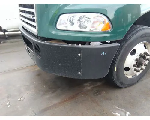 MACK CXU612 BUMPER ASSEMBLY, FRONT