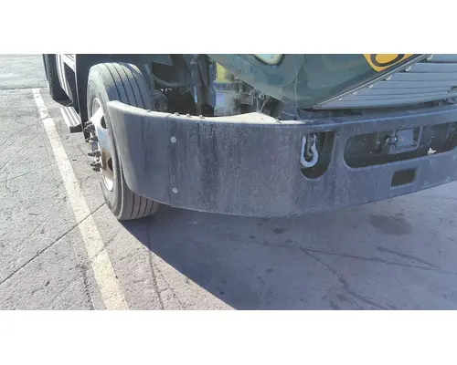 MACK CXU612 BUMPER ASSEMBLY, FRONT