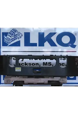 MACK CXU612 BUMPER ASSEMBLY, FRONT