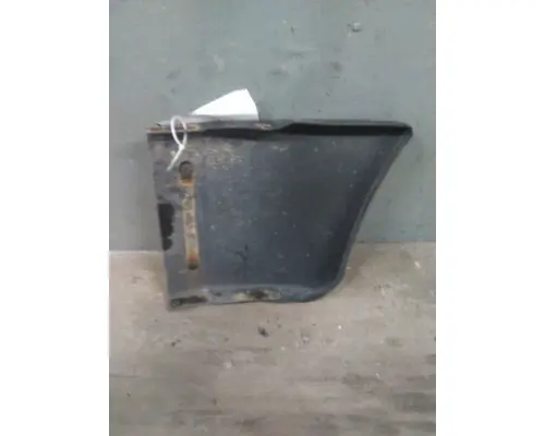 MACK CXU612 BUMPER END