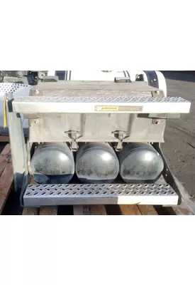 MACK CXU612 Battery Box/Tray