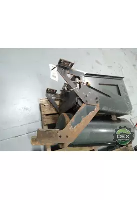 MACK CXU612 Battery Box
