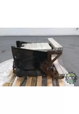 MACK CXU612 Battery Box