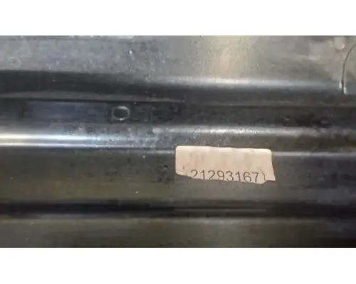 MACK CXU612 Battery Boxes