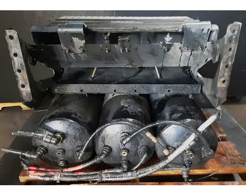 MACK CXU612 Battery Boxes
