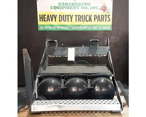 MACK CXU612 Battery Boxes