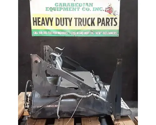 MACK CXU612 Battery Boxes