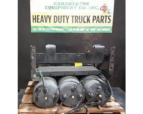 MACK CXU612 Battery Boxes