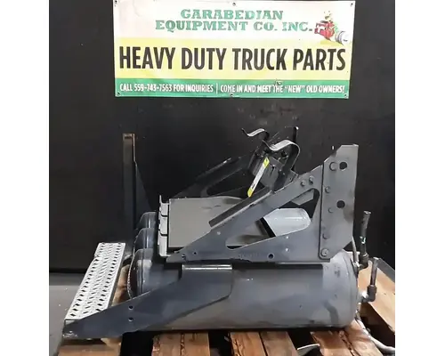 MACK CXU612 Battery Boxes