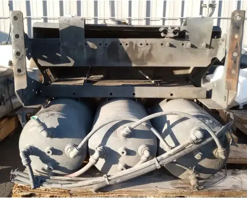 MACK CXU612 Battery Boxes