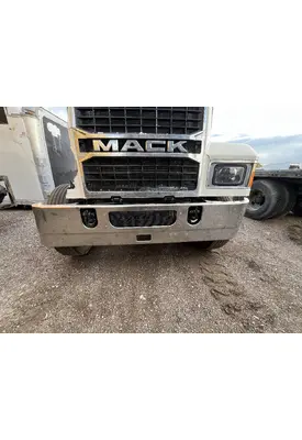 MACK CXU612 Bumper Assembly, Front