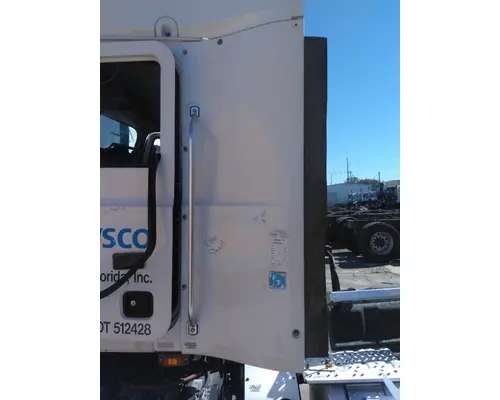 MACK CXU612 CAB EXTENSION