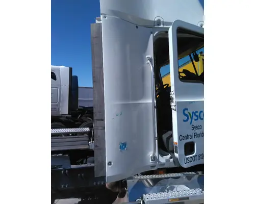 MACK CXU612 CAB EXTENSION