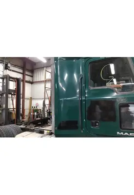 MACK CXU612 CAB EXTENSION