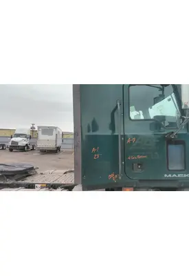 MACK CXU612 CAB EXTENSION