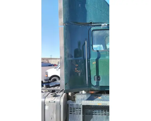 MACK CXU612 CAB EXTENSION