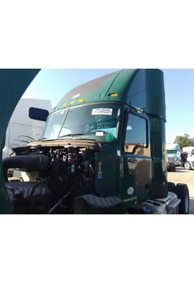 MACK CXU612 CAB