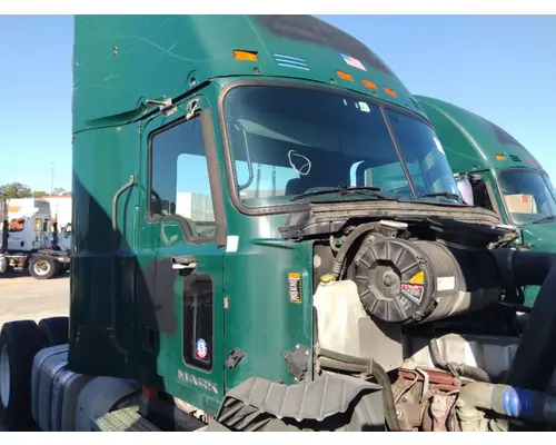 MACK CXU612 CAB