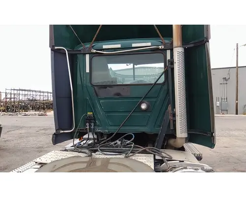 MACK CXU612 CAB