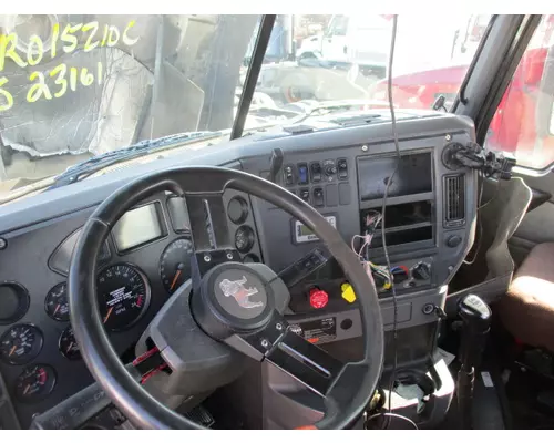 MACK CXU612 CAB