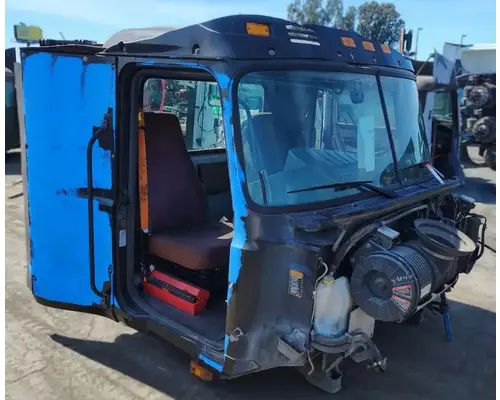 MACK CXU612 Cab Assembly