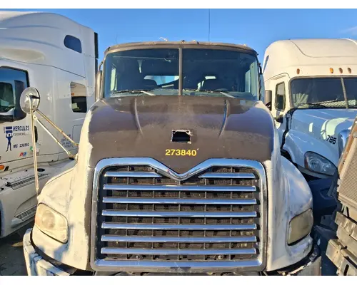 MACK CXU612 Cab Assembly