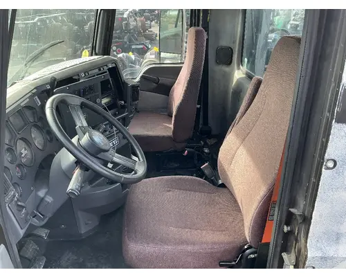 MACK CXU612 Cab Assembly