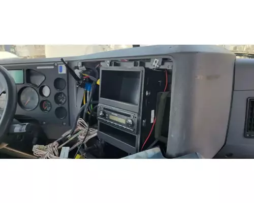 MACK CXU612 Cab Assembly