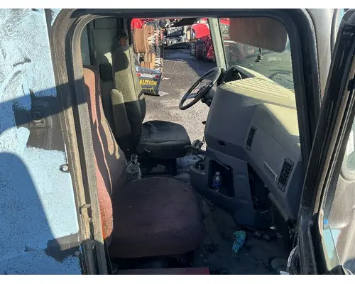MACK CXU612 Cab Assembly