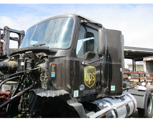 MACK CXU612 Cab Assembly