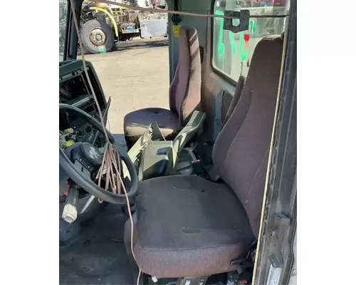 MACK CXU612 Cab Assembly