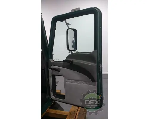 MACK CXU612 Cab
